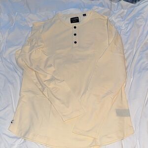 AO Long Sleeve Henley Curve-Hem